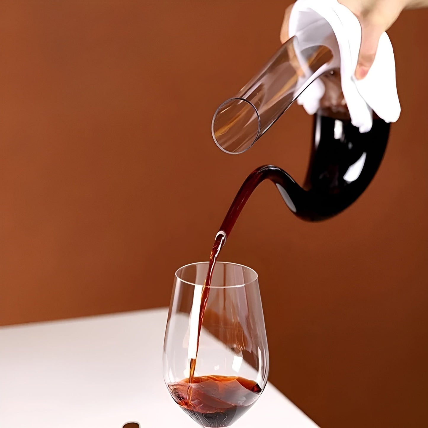 Weindekanter mit Belüfter – Hand Brehnown & Stylish – 1500 ml für Bar & Zuhause – Bleifreies Glas