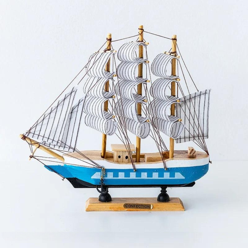 Royaleva Nordische Holzsegelboot-Skulptur - LED-beleuchtetes Dekorationsobjekt, batteriebetrieben