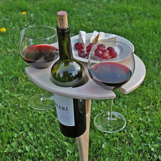 Outdoor-Weintisch Picknick für den Sommer