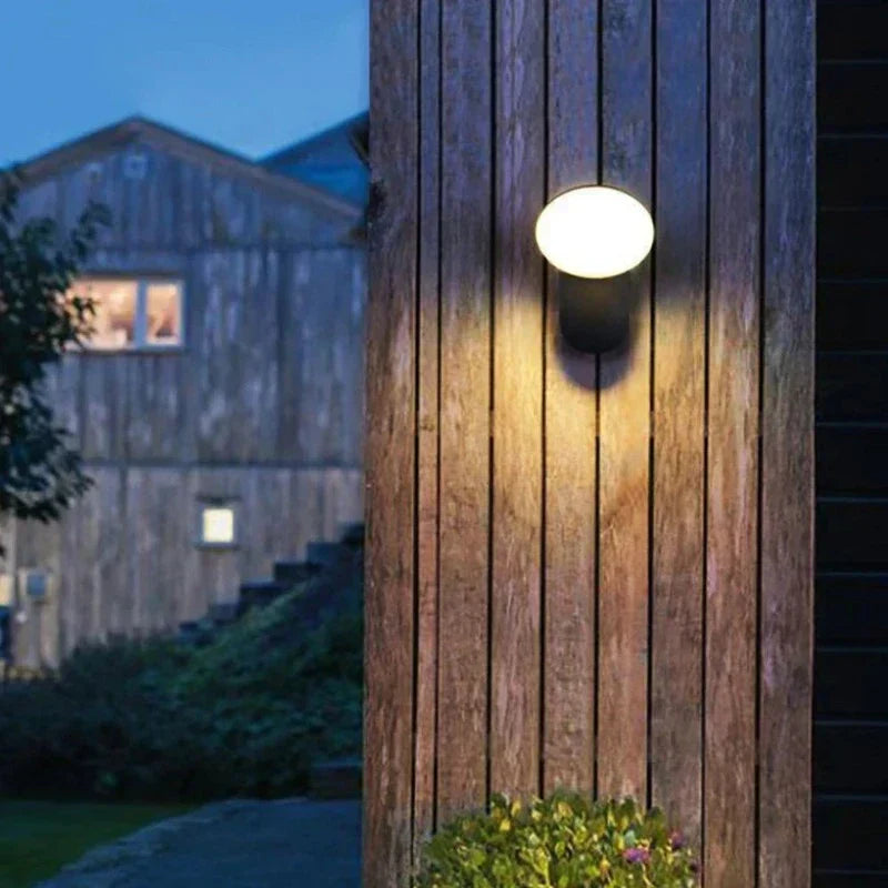 SecureLight – LED-Außenleuchte mit Bewegungsmelder | Wasserdicht & energieeffizient