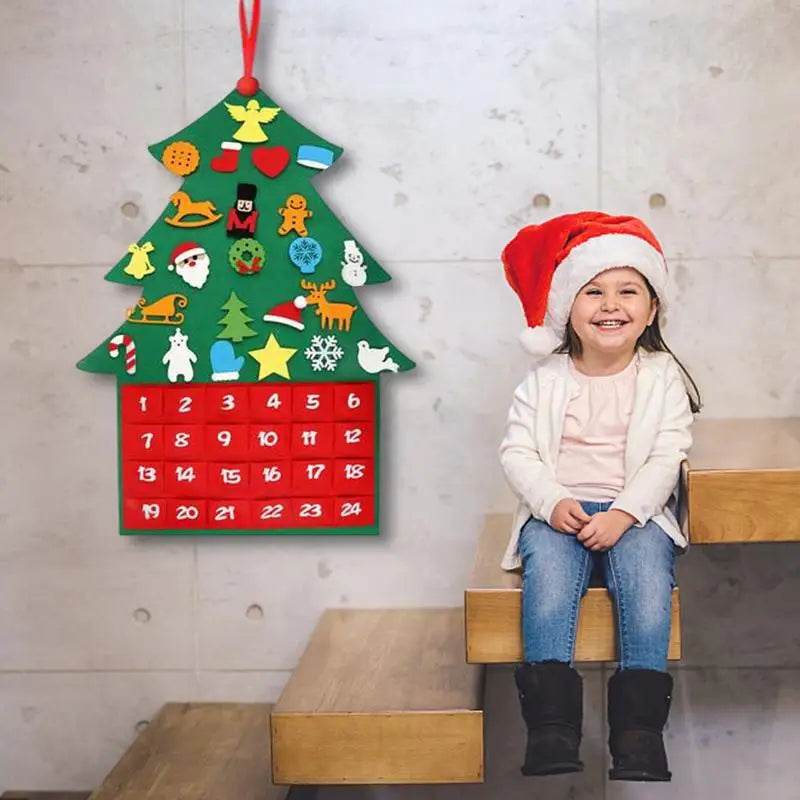 Brehn | Wollweihnachtsbaum Adventskalender mit 24 Taschen und Cartoon-Mustern – Festliche Dekoration zum Herunterzählen bis Weihnachten