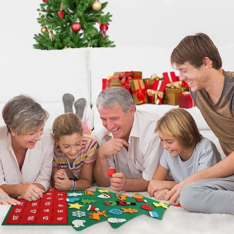 Brehn | Wollweihnachtsbaum Adventskalender mit 24 Taschen und Cartoon-Mustern – Festliche Dekoration zum Herunterzählen bis Weihnachten