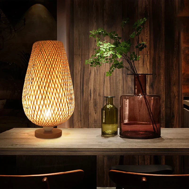 RetroBambooCraft – Vintage-Bambuslampen, handgefertigt