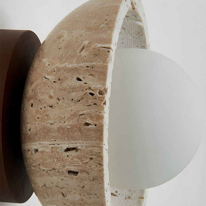 Brehn | Boho Travertin Naturstein LED Wandleuchte