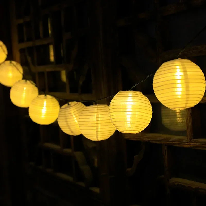 Solar Lantern Lichterkette für den Außenbereich – Bunte Laternen für Garten- und Terrassenbeleuchtung | Brehn