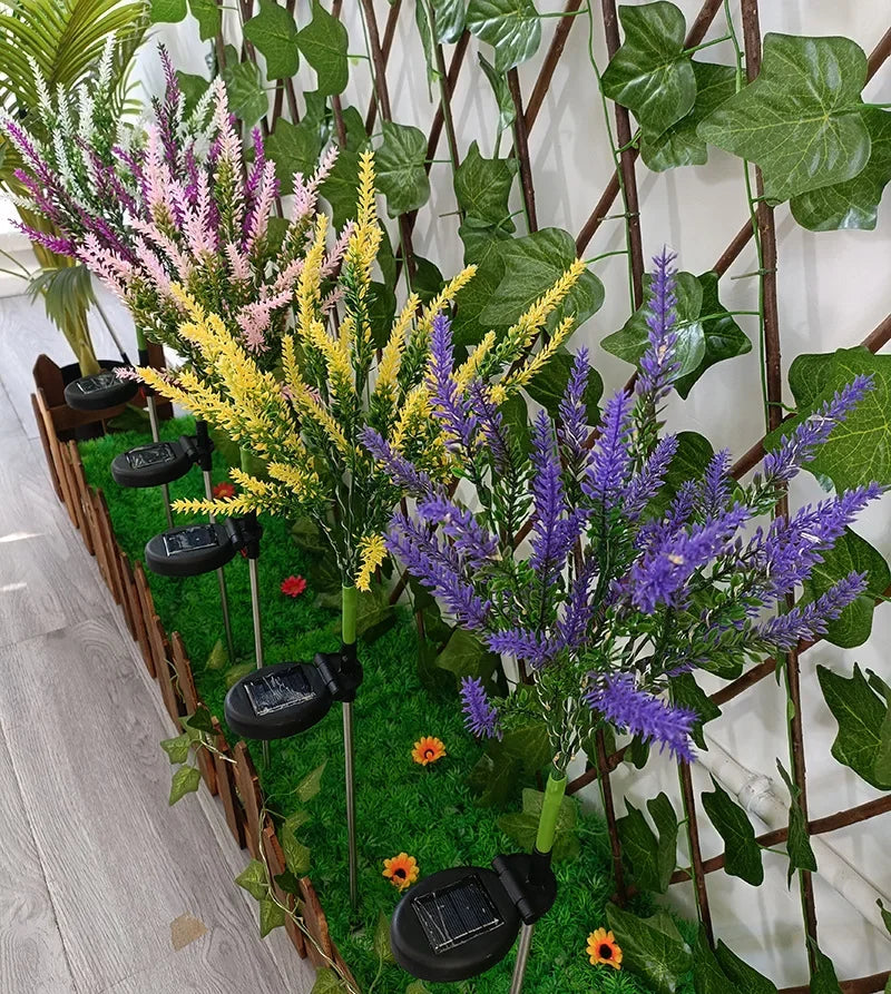 Solar LED Gartenblumen Leuchten - Dekorative Lavendel Außenleuchten für Garten und Terrasse, wasserdicht, energieeffizient | Brehn