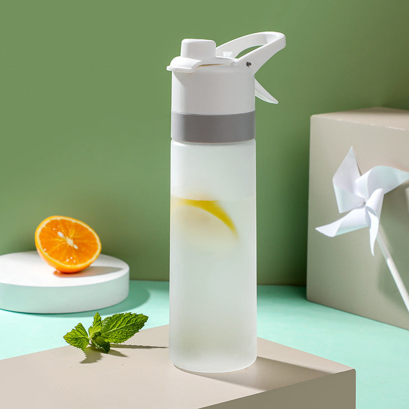 Große Kapazität Sprühwasserflasche. | Brehn