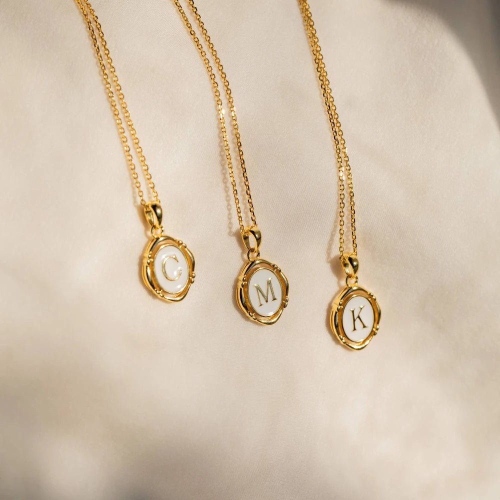 Brehn | Akzentuierte Initialkette Charm Halskette