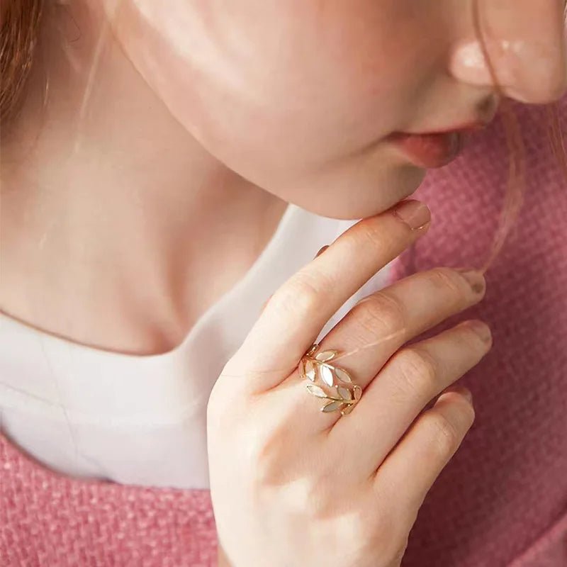 Brehn | Verstellbarer eleganter Goldblatt-Ring