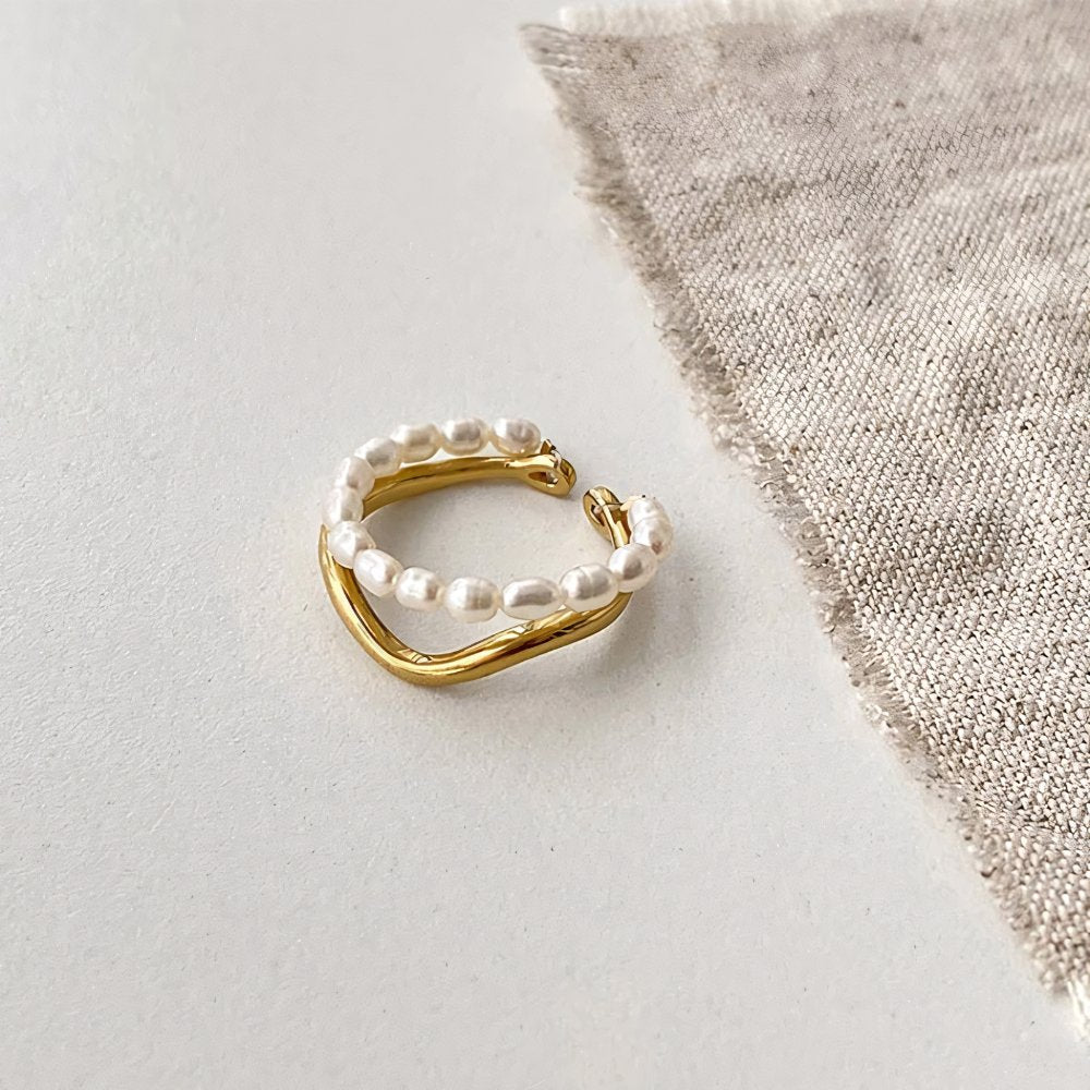 Brehn | Verstellbarer, geschichteter Ring mit Perlenakzenten