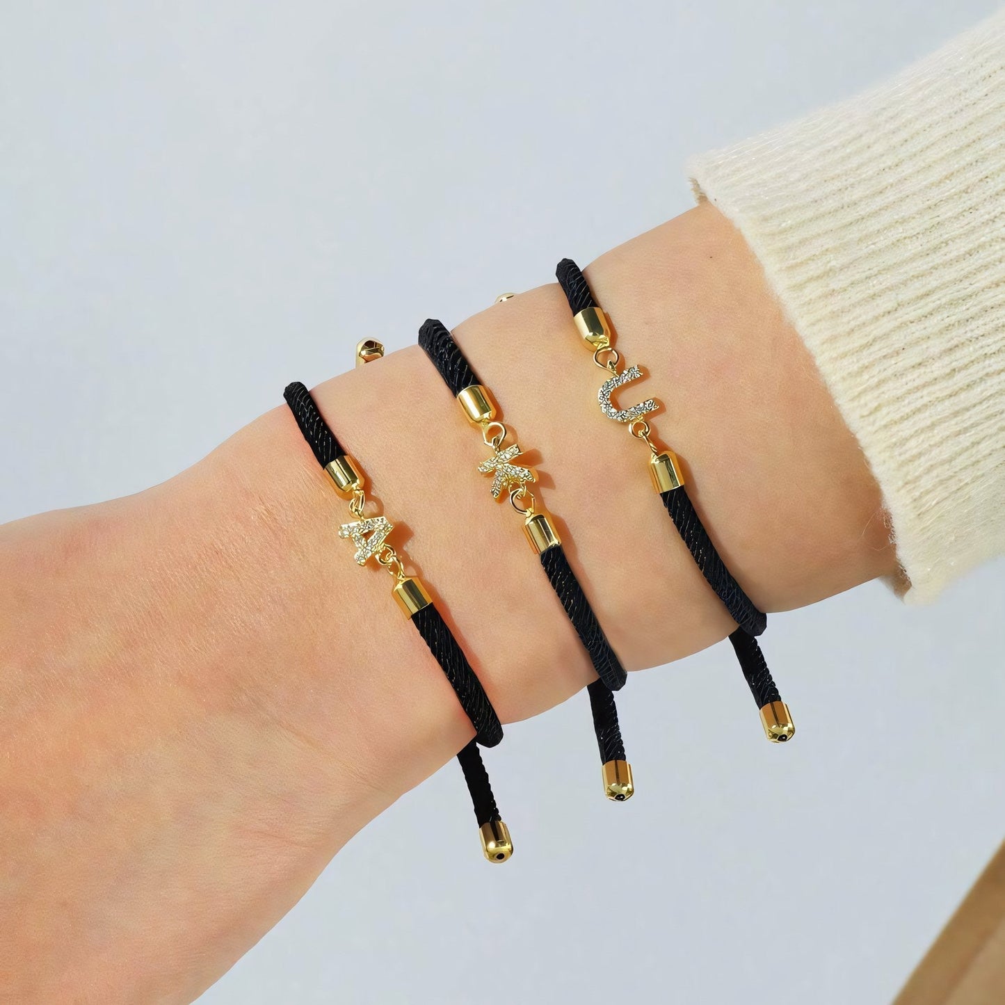 Brehn | Verstellbare Buchstabenarmbänder