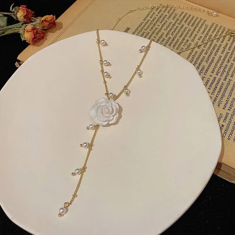 Brehn | Blanc La Floral Halskette