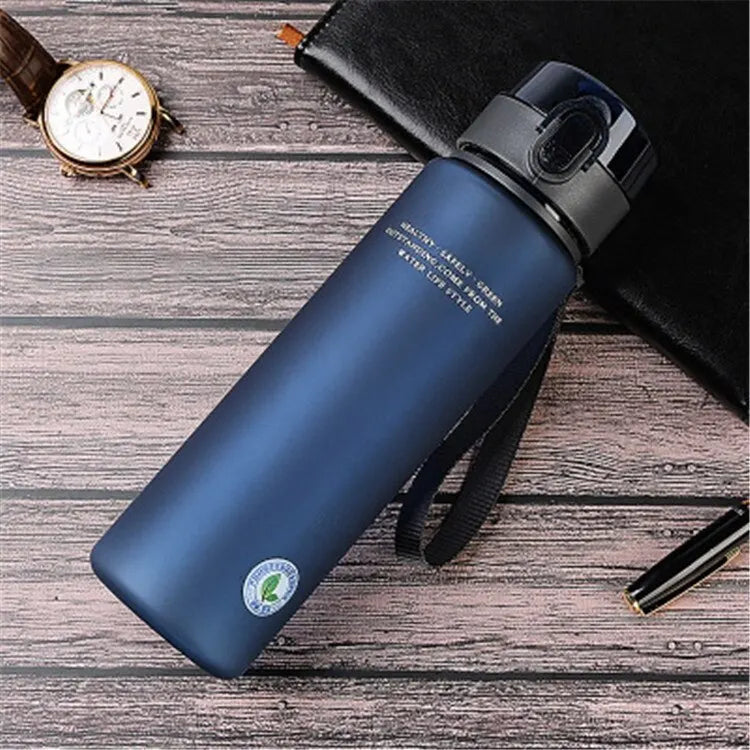 DraagDrink Wasserflasche – Auslaufsicher & BPA-frei für Sport, Arbeit & Reisen | Brehn