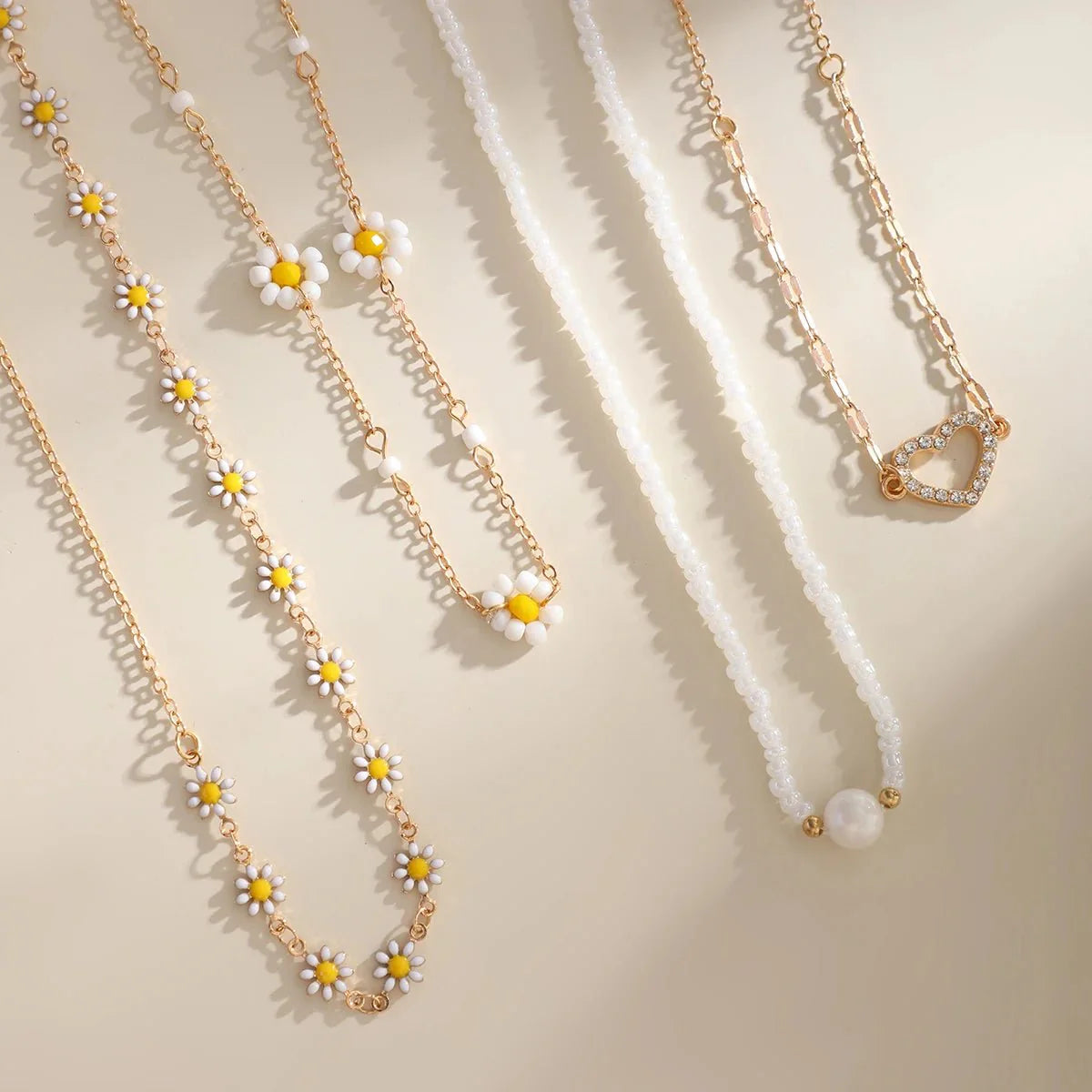 Brehn | Boho Frühlings Gänseblümchen Halskette Stapel