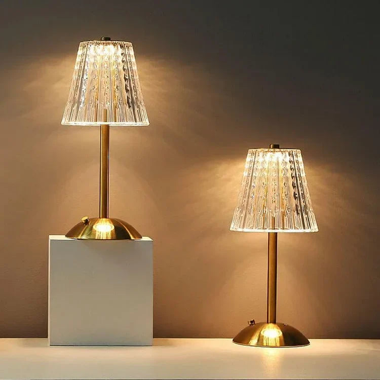 AuraLux – Luxuriöse goldene Kristall-Tae-Lampe mit Touch-Steuerung und Dimmae-LED-Beleuchtung