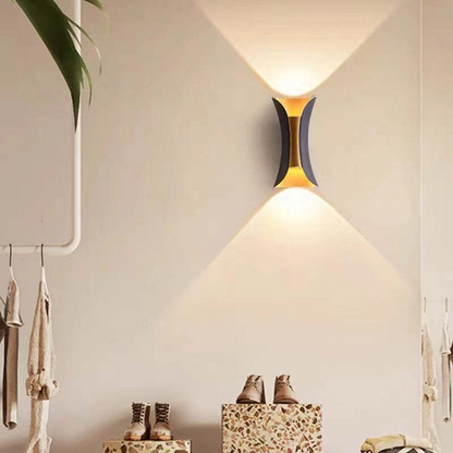 Wetterfeste LED-Aluminium-Wandleuchte für Outdoor-Eleganz