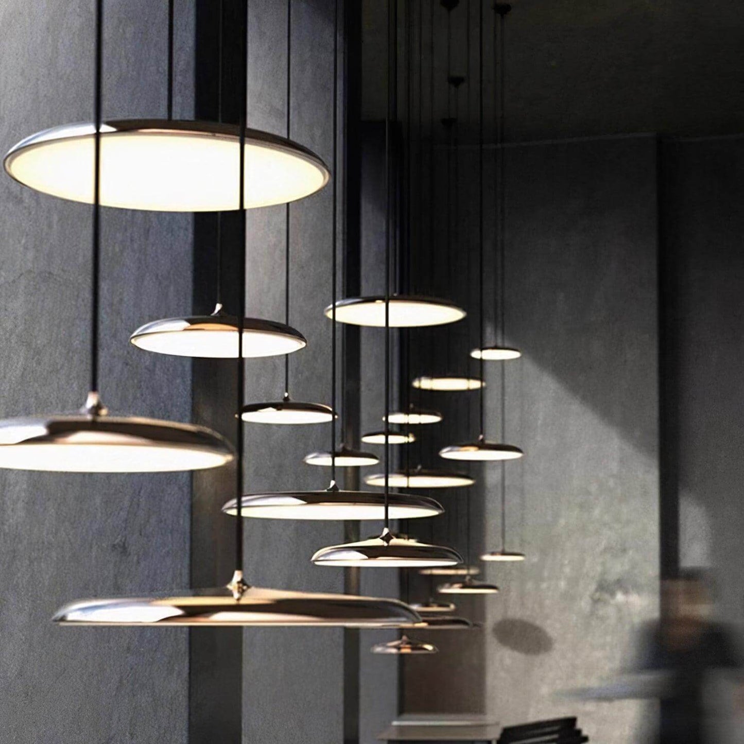 Hängelampe mit schlichter Form für moderne Interieurs