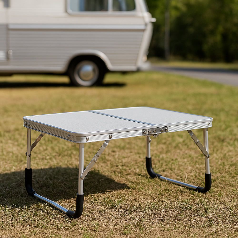 Klappbarer leichter Campingtisch aus Aluminium | Brehn