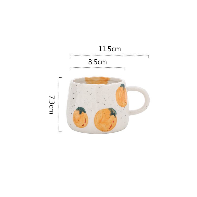 Keramiktasse mit verspieltem Obstdesign | Brehn