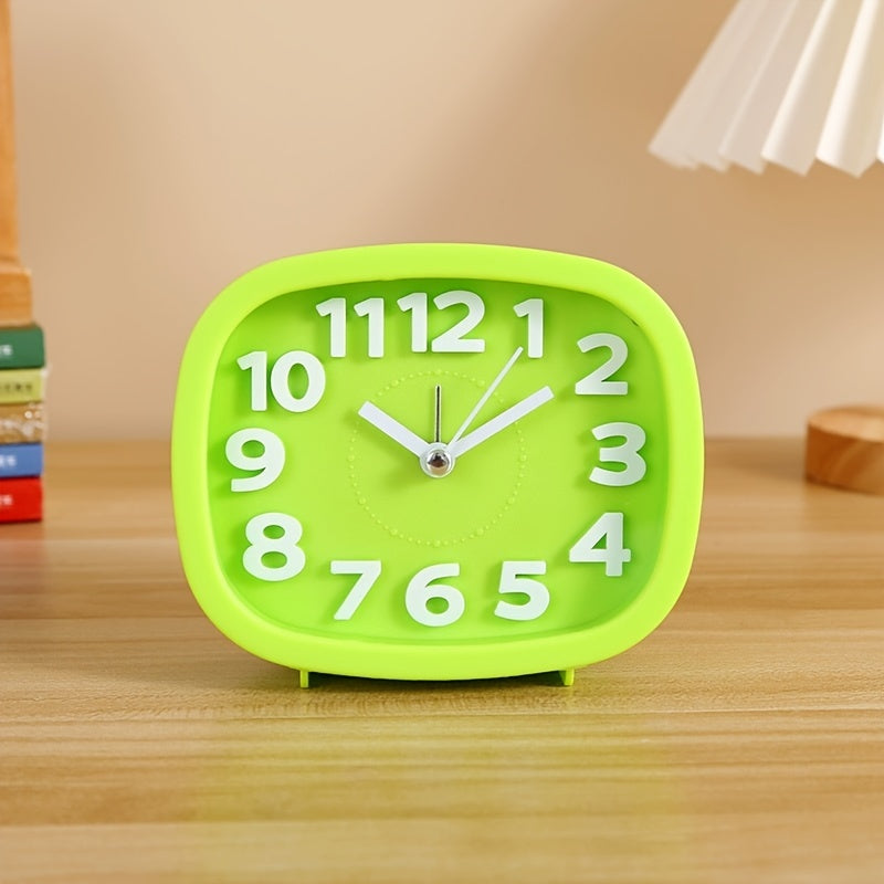 Stilvolle kompakte quadratische Uhr mit 3D-Design für moderne Dekoration | Brehn