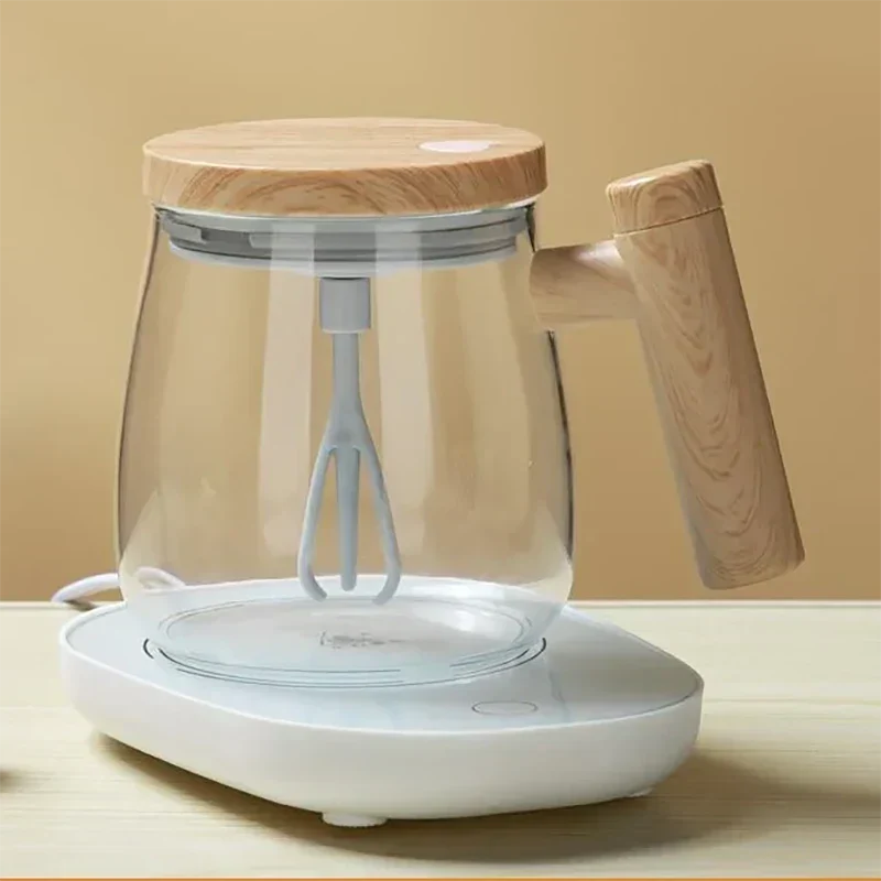 Selbstumrührender Kaffeebecher
