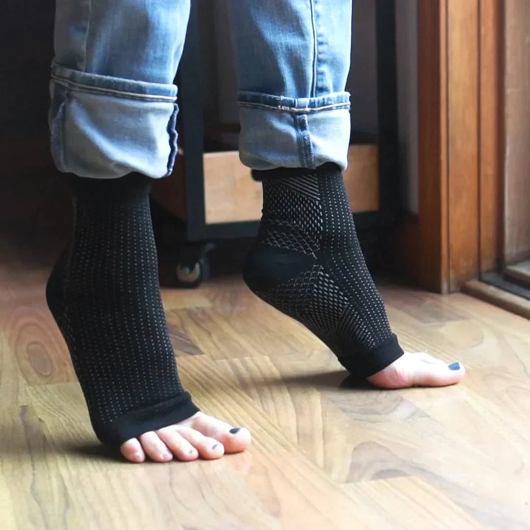Brehn | CompressPro Socken - Für Erleichterung und Komfort bei Fußschmerzen