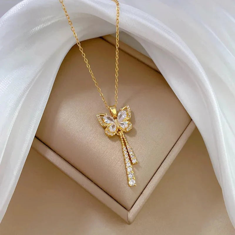 Brehn | Charmante Schmetterling Diamant Glanz Halskette