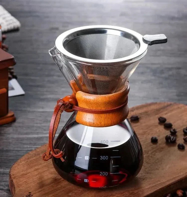 Chemex Kaffeekanne mit Hario V60 Filterhalter-Set – Präzises Brühen mit Stil