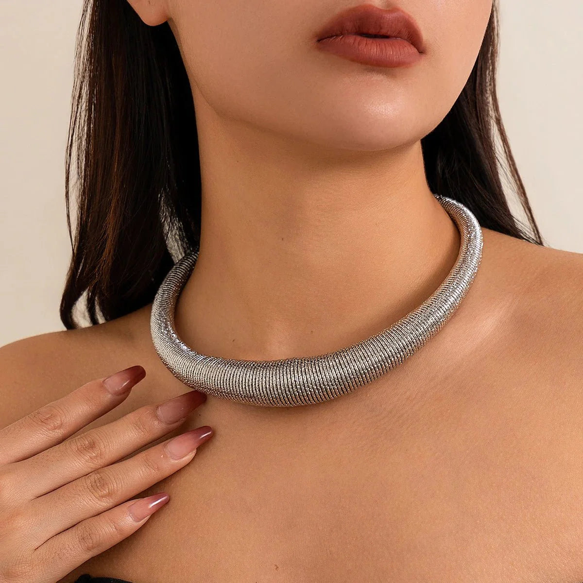 Brehn | Klassische Chunky Texturierte Choker-Halskette