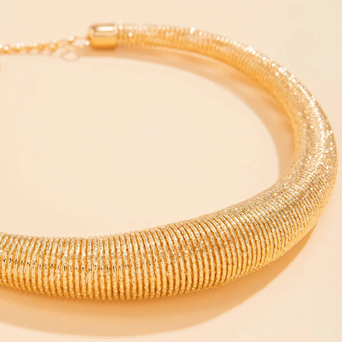 Brehn | Klassische Chunky Texturierte Choker-Halskette