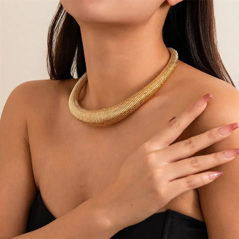 Brehn | Klassische Chunky Texturierte Choker-Halskette