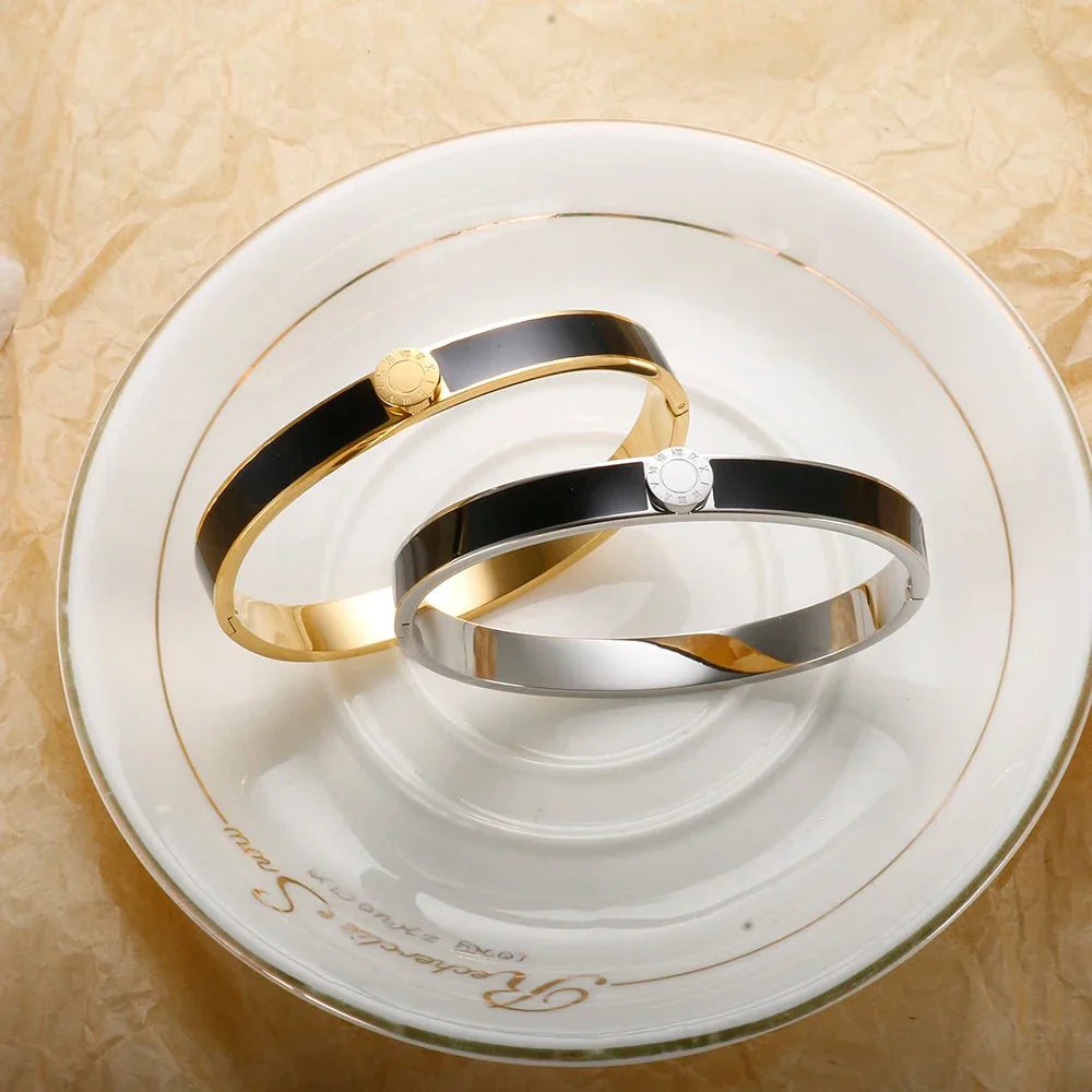 Brehn | Klassische römische Ziffern-Armband und Ringe