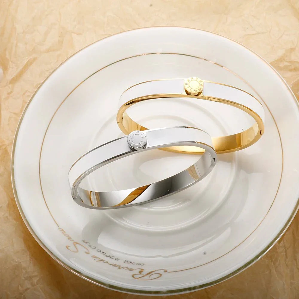 Brehn | Klassische römische Ziffern-Armband und Ringe