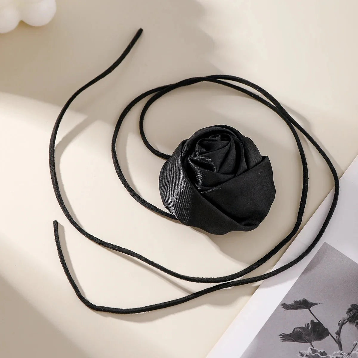 Brehn | Elegante Rosen Blumen Choker Halskette