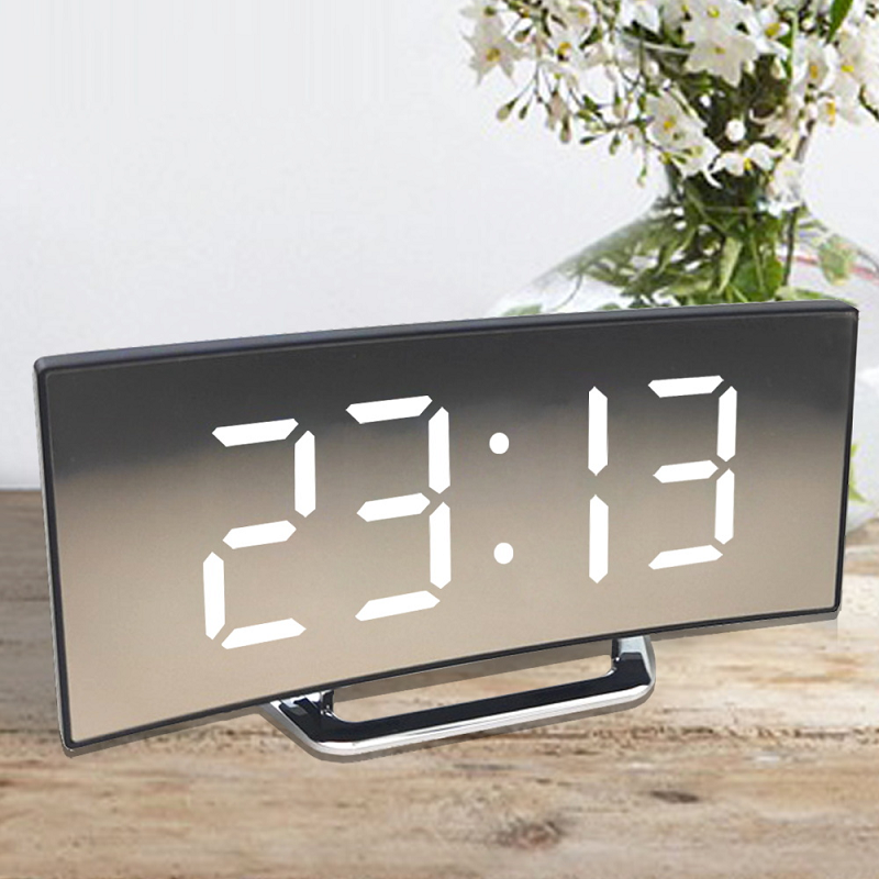 Brehn | LED-Beleuchtung großes digitales Display | Gebogene LED Digitalwecker - Amedea