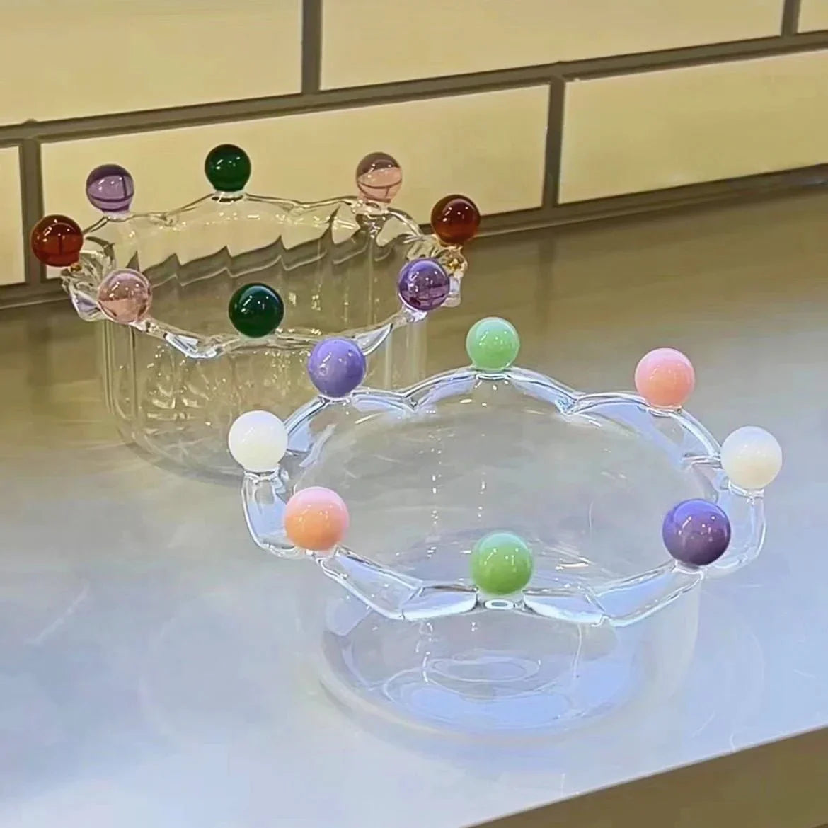 Bunte Kronenförmige Dessertschale - Umweltfreundliches Glasdesign | Brehn