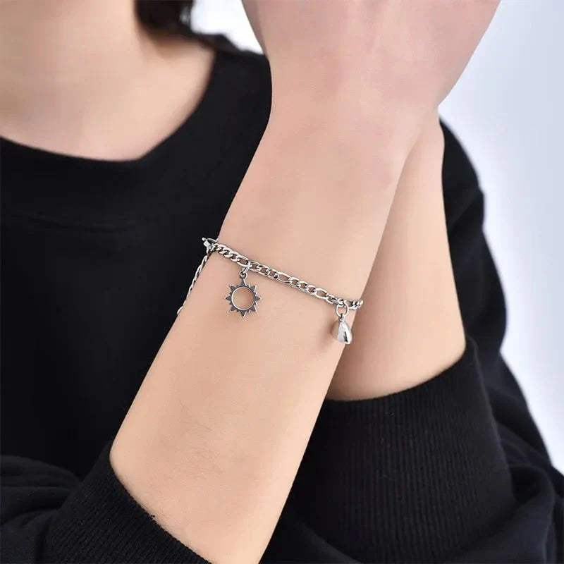 Brehn | Paare Magnetisches Herz Sonne & Mond Armband Set
