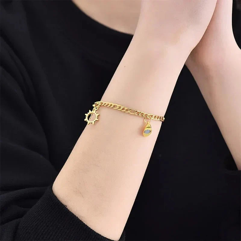Brehn | Paar Magnetisches Herz Sonne & Mond Armband Set