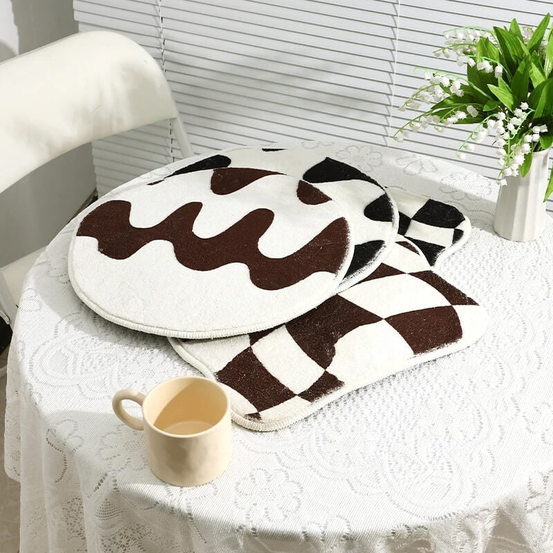 Brehn | Curvy Checker Mini Getufteter Teppich