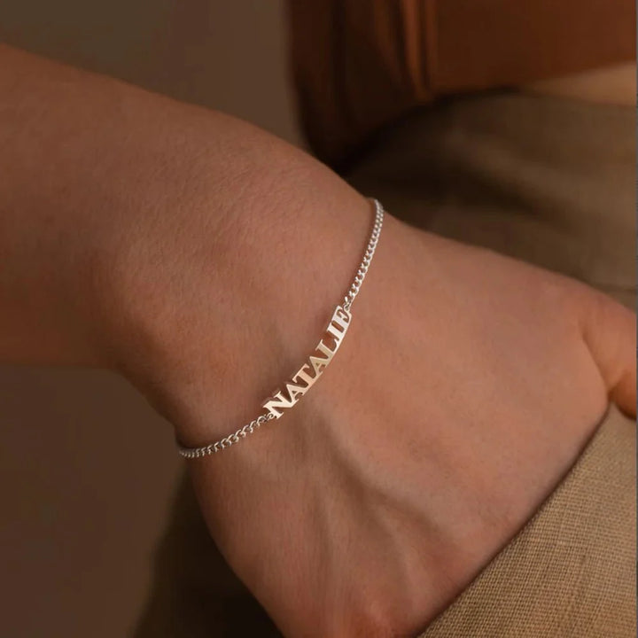 Brehn | Angepasste Namenskette Armband