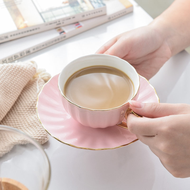 Niedliche kreative Porzellan Tasse und Untertasse Keramiken | Brehn