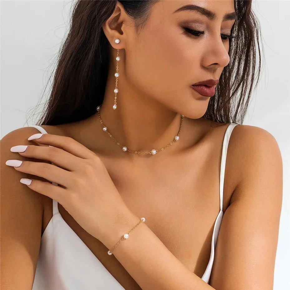 Brehn | Zarte Kettenperlenarmband-, Halsketten- und Ohrring-Set