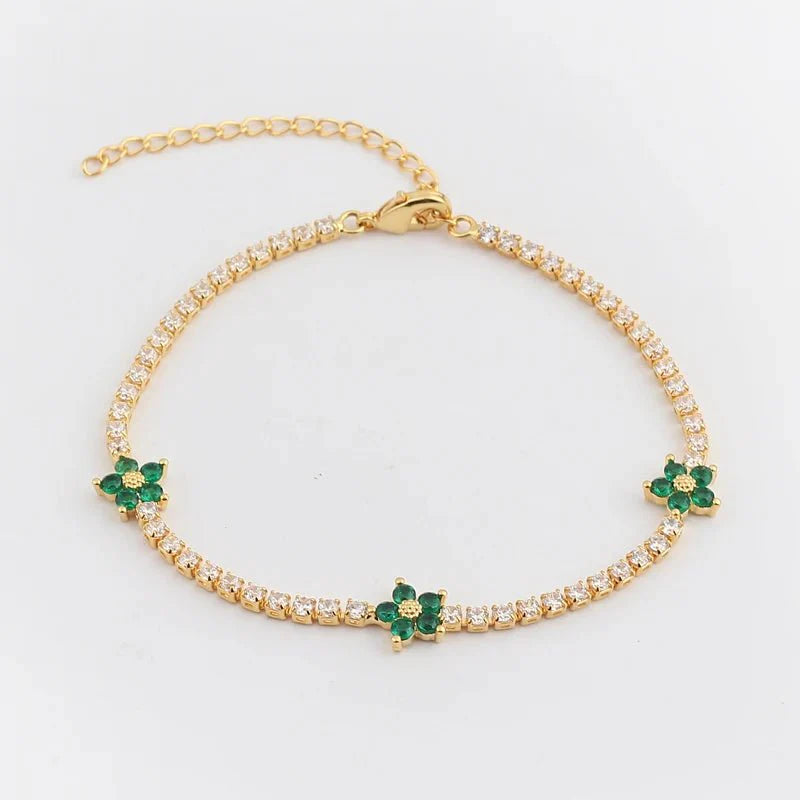 Brehn | Zarte diamantene Blumenarmbänder und Ohrringe