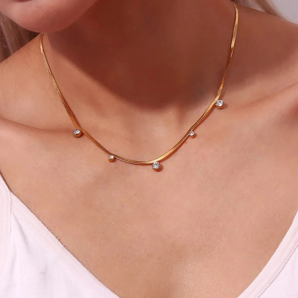 Brehn | Zierliche Diamant-Herringbone-Choker-Halskette