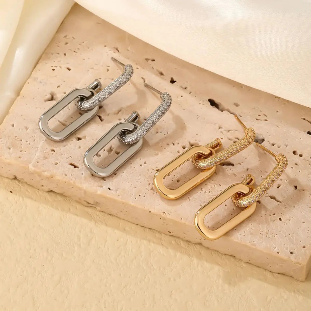 Brehn | Zierliche Loop Deluxe Ohrringe