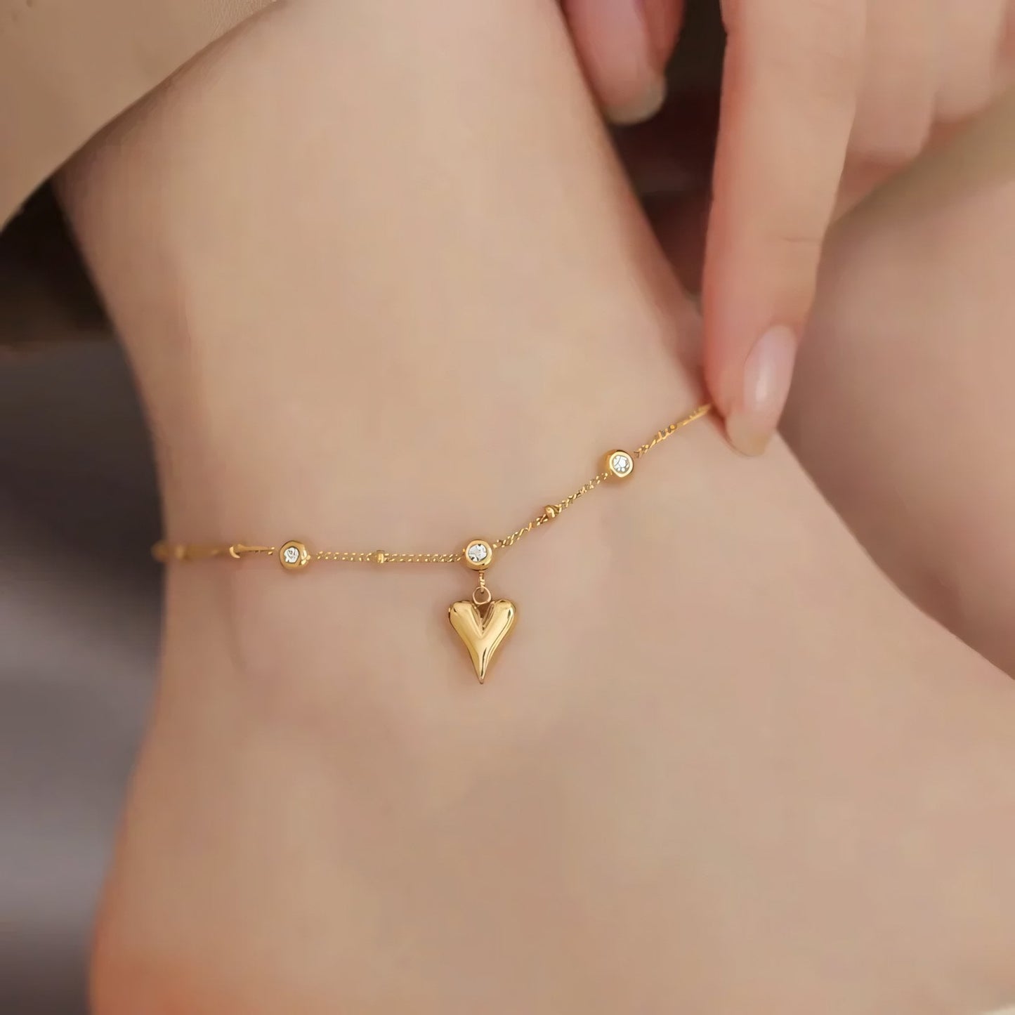 Brehn | Zarte romantische Herz-Diamant-Fußkette