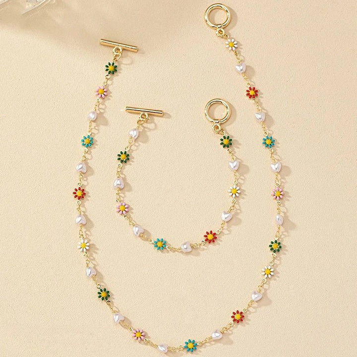 Brehn | Zierliches Frühlings-Flower-Perlen-Armband und Halsketten-Set