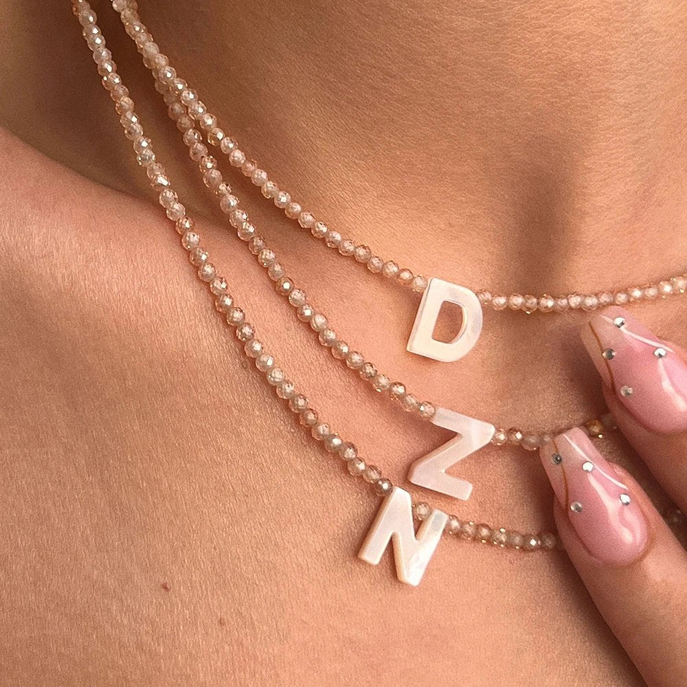 Brehn | Zierliches Steinperlen-Initialen-Halsband