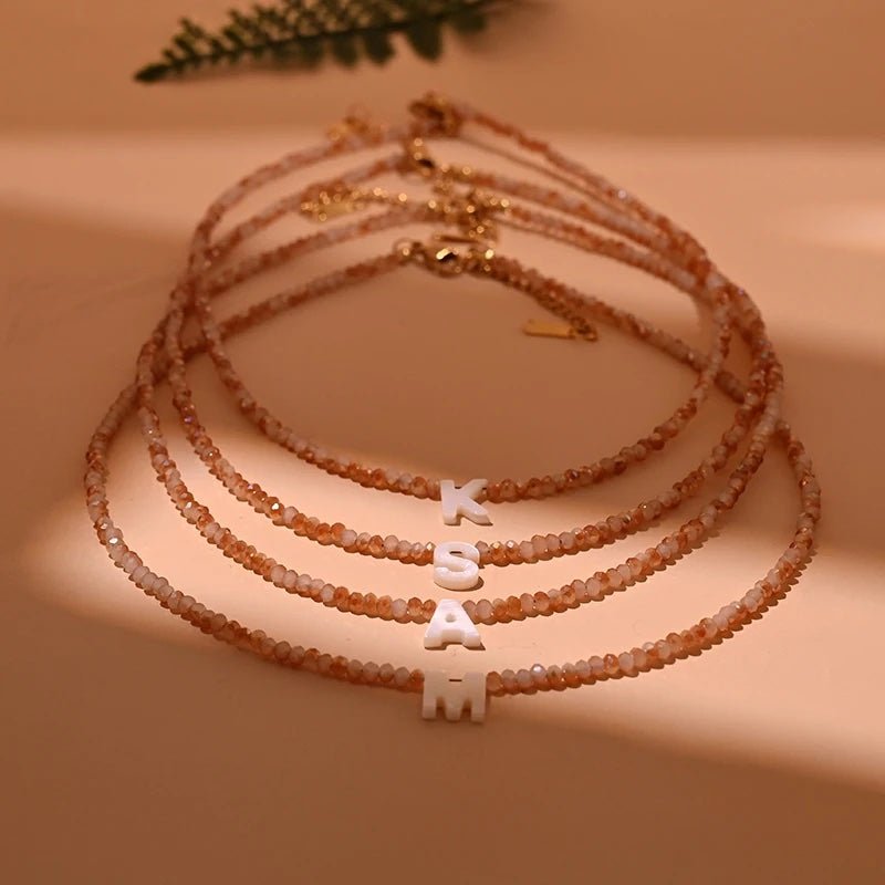 Brehn | Zierliches Steinperlen-Initialen-Halsband