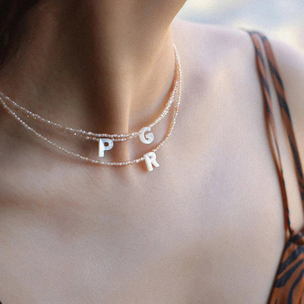 Brehn | Zierliches Steinperlen-Initialen-Halsband